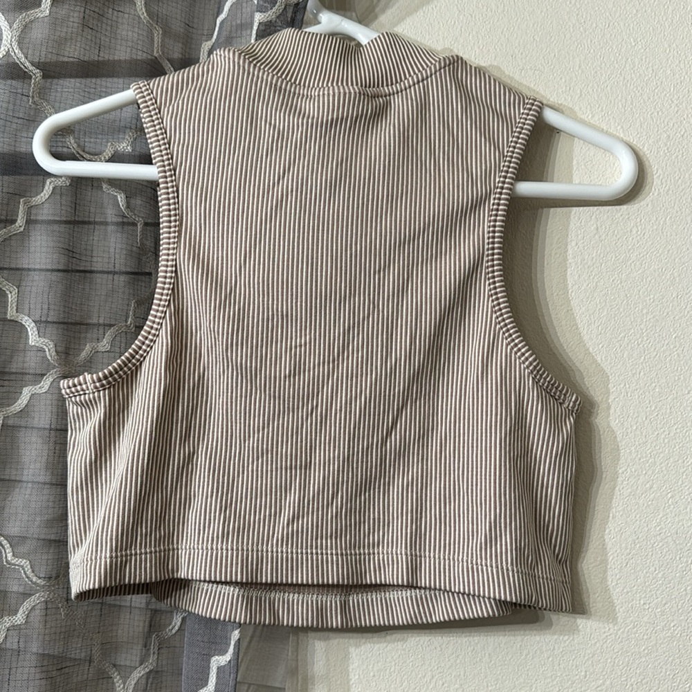Nike Air Crop Tank size Small - Picture 3 of 6
